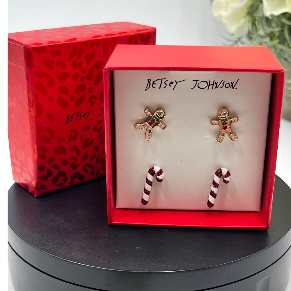 Betsey Johnson Crystal Green Bow
Gingerbread Man Candy Cane Festive
Earrings